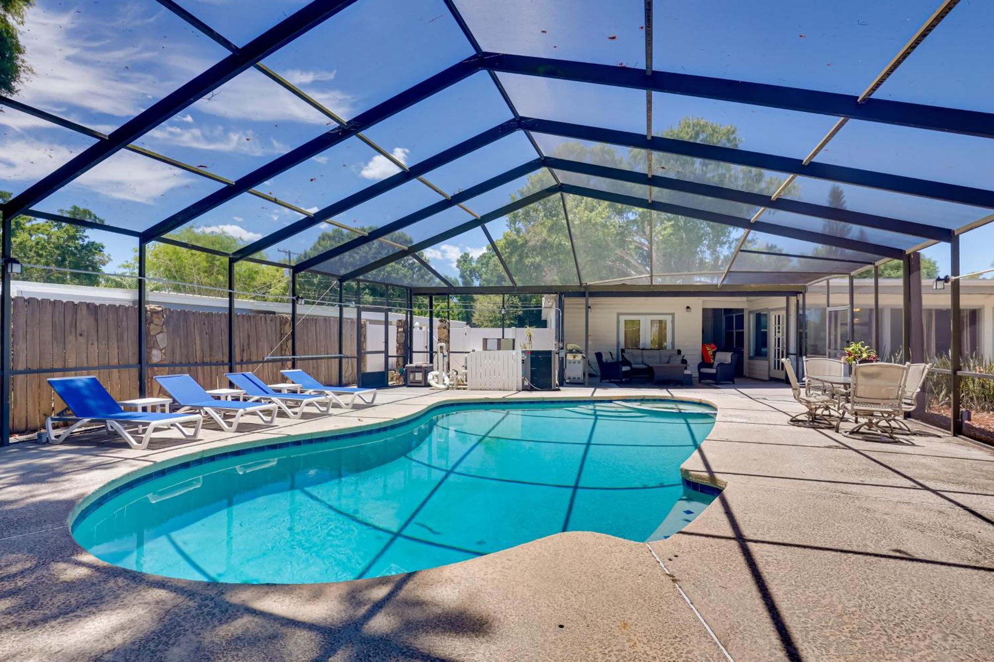 Villa Waterfront Gem With Pool, Dock And Lanai In Tampa! Exterior foto