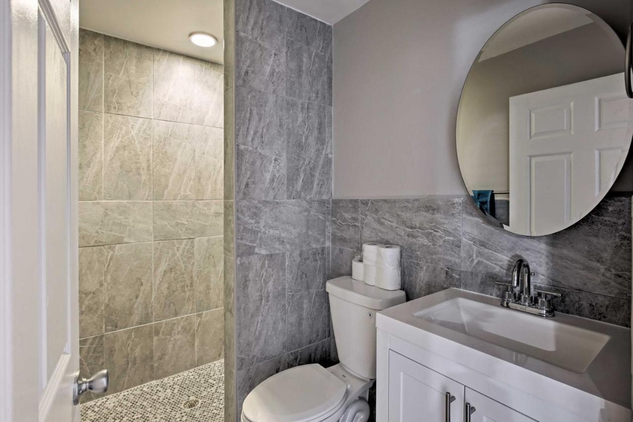 Villa Waterfront Gem With Pool, Dock And Lanai In Tampa! Exterior foto